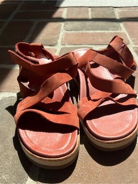 Merrell Rust Suede Strappy Platform Sandals